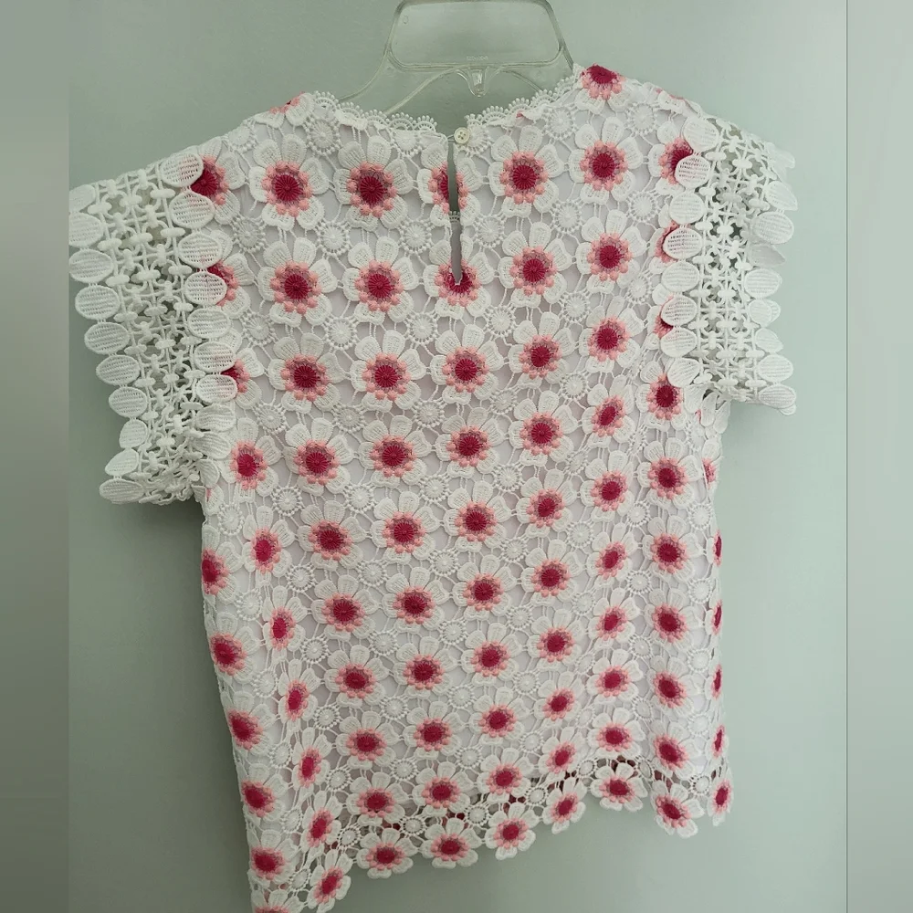J crew Women crochet floral Sleeveless Top Size XS‎